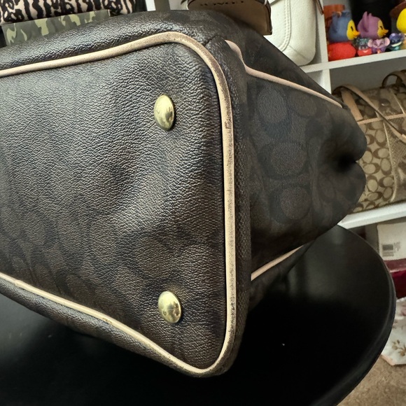 Coach Peyton Double Zip Carryall Bag - Picture 9 of 11